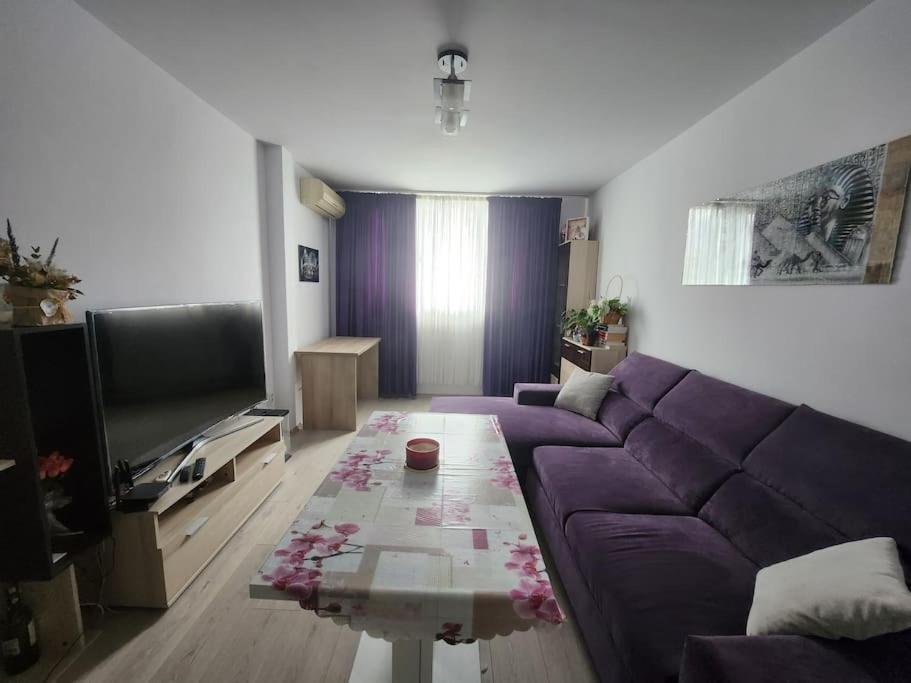 Modern Apartment. Best Location Sofia